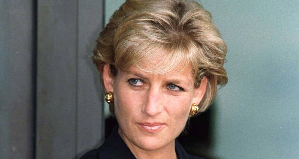 Le « magnifique » élément de 14 pieds du frère de la princesse Diana au lieu de sépulture royal au bord du lac