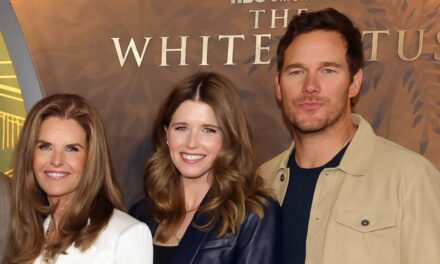 Katherine Schwarzenegger partage des photos de vacances avec ses parents Maria Shriver et Arnold Schwarzenegger