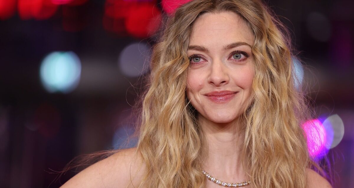 Célébrités possédant les collections de maison les plus étranges, notamment les squelettes de pigeon de Johnny Depp