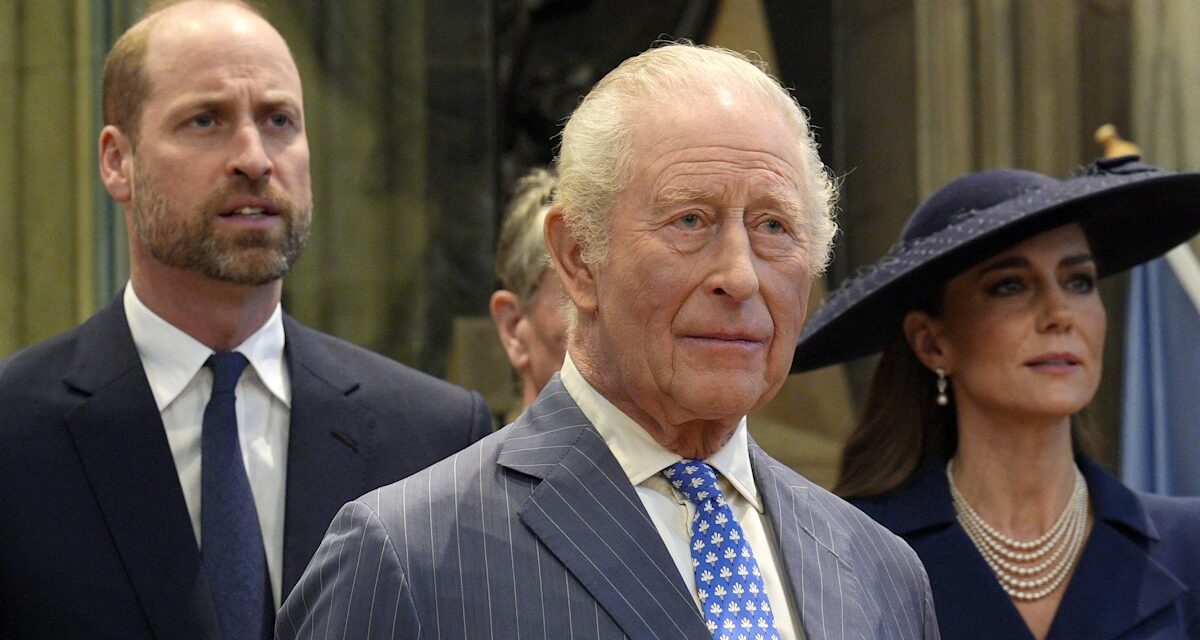 REGARDER : Le roi Charles avait l&rsquo;air « stoïque » lors du premier grand rassemblement de la famille royale depuis l&rsquo;arrestation choc d&rsquo;Andrew Mountbatten-Windsor