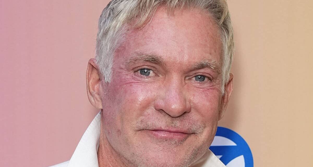 Sam Champion de GMA suscite des inquiétudes après avoir partagé une mise à jour sur sa santé suite à un « test de stress »