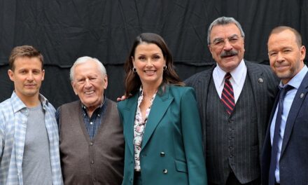 La star de Blue Bloods parle de son retour dans le spin-off Boston Blue – et du remaniement du casting