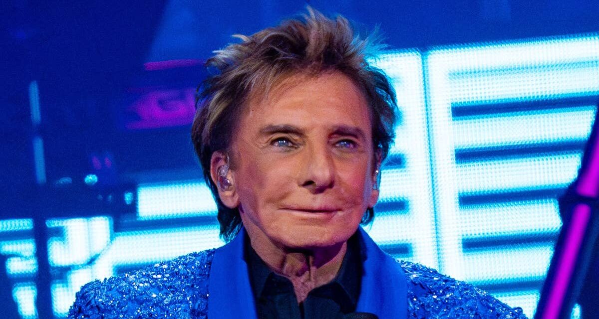 Barry Manilow partage une mise à jour positive sur son parcours « cauchemardesque » contre le cancer après avoir annoncé son retour musical