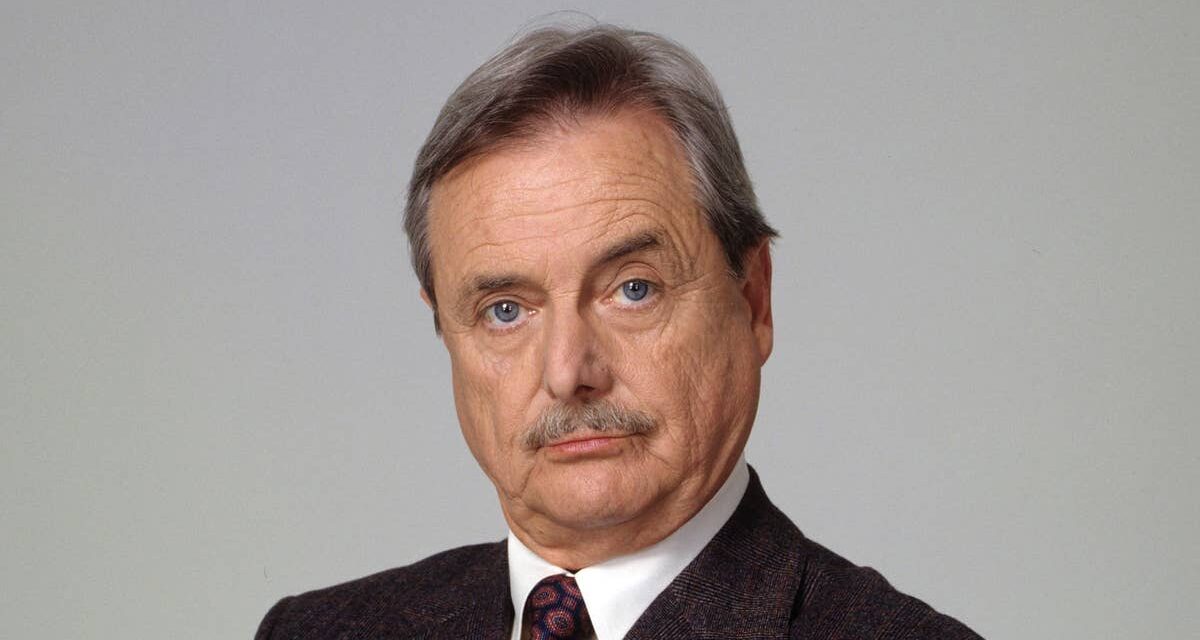 La star de Boy Meets World, William Daniels, fête ses 99 ans ! À propos de son mariage record de 75 ans avec sa célèbre épouse