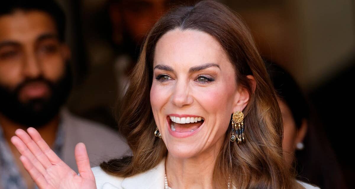 Kate Middleton saluée par les fans suite à un geste inattendu