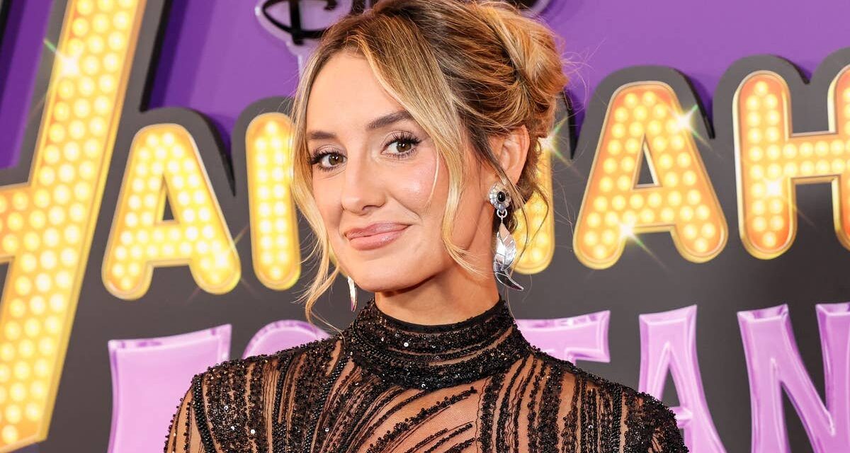 Lainey Wilson ajoute une touche étonnante à la tendance des « robes nues » après avoir abandonné le style country emblématique