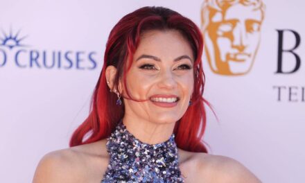 Dianne Buswell retrouve la star de Strictly supprimée après avoir accueilli son bébé
