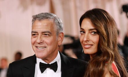 La confession de George Clooney sur les repas avec des jumeaux dans une maison à 10 millions de dollars : « Ça vous ferait pleurer »