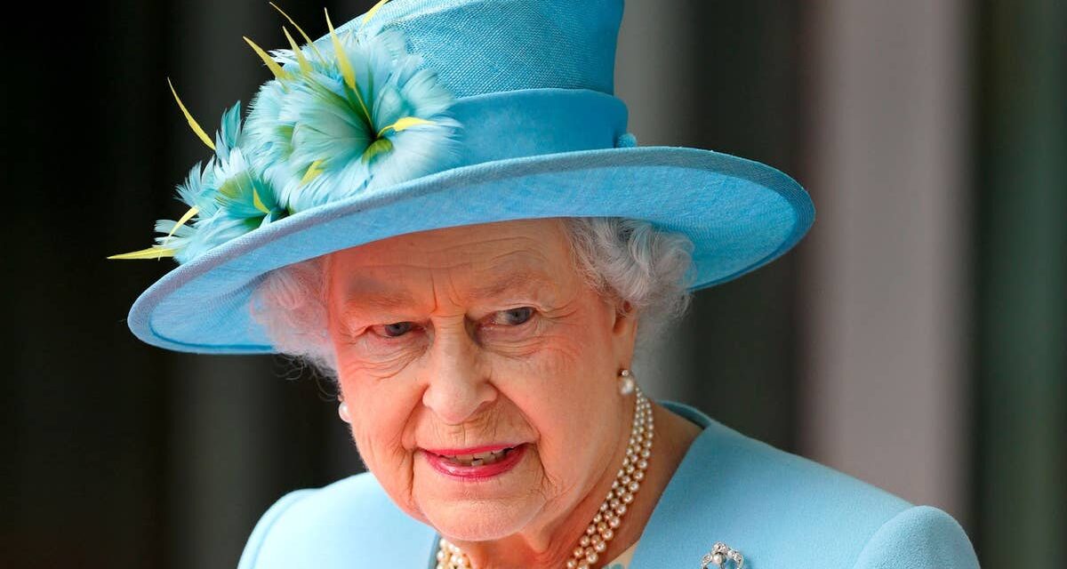 La force tranquille de la défunte reine le jour de l&rsquo;opération secrète contre le cancer du prince Philip révélée – voir photos