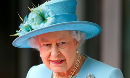 La force tranquille de la défunte reine le jour de l&rsquo;opération secrète contre le cancer du prince Philip révélée – voir photos