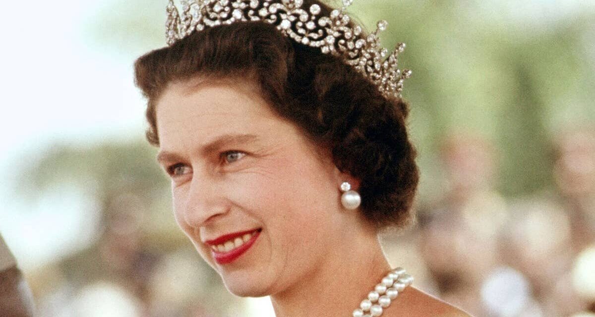 Les règles strictes de la reine Elizabeth concernant les poches qu&rsquo;elle a appliquées au personnel