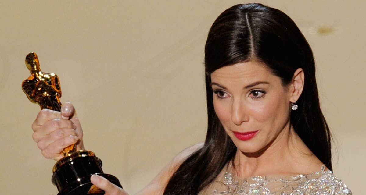 13 stars qui ont remporté à la fois des Oscars et des Razzies – et celle qui les a gagnés la même année