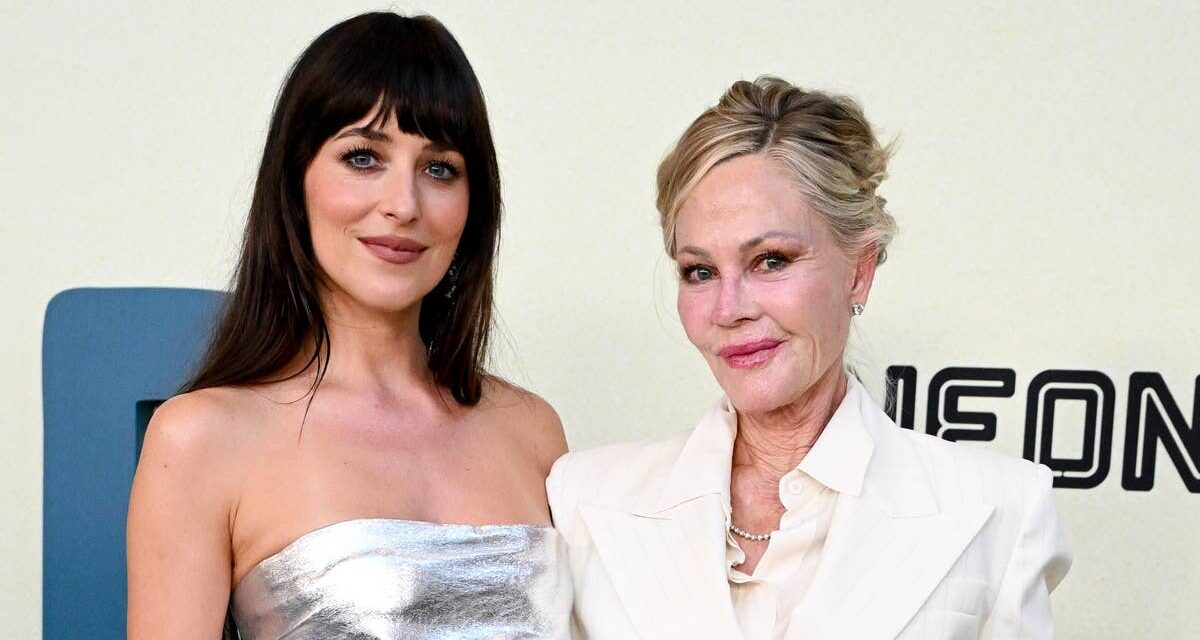 La campagne électrisante de sous-vêtements de Dakota Johnson suscite une grande réaction de la part de maman Melanie Griffith