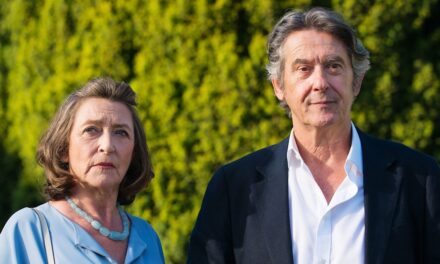 Le drame policier « brillant » de la star de Downton Abbey, The Marlow Murder Club, est votre binge-watch du mois de mars