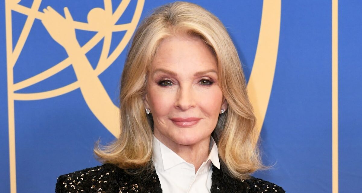La star de Days of Our Lives, Deidre Hall, 78 ans, fait une apparition rare alors que les fans disent tous la même chose