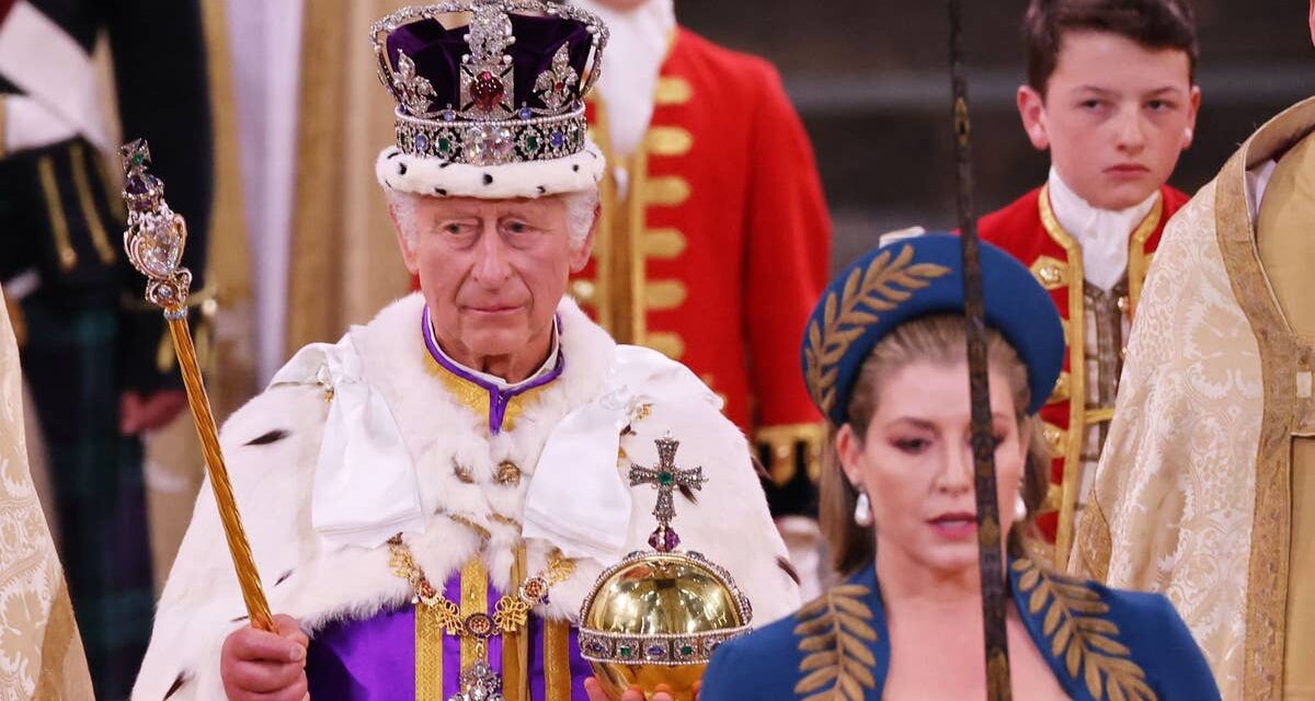 Penny Mordaunt a « volé la vedette » au roi Charles lors de son couronnement avec un moment d&rsquo;épée glamour, affirme un membre de la famille royale
