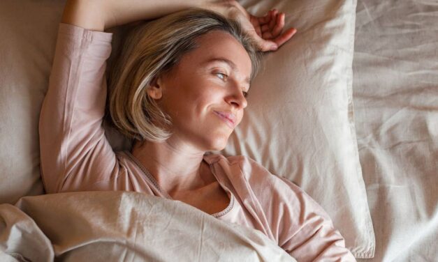 Les essentiels du sommeil pour les femmes de plus de 40 ans : les conseils, astuces et produits à essayer