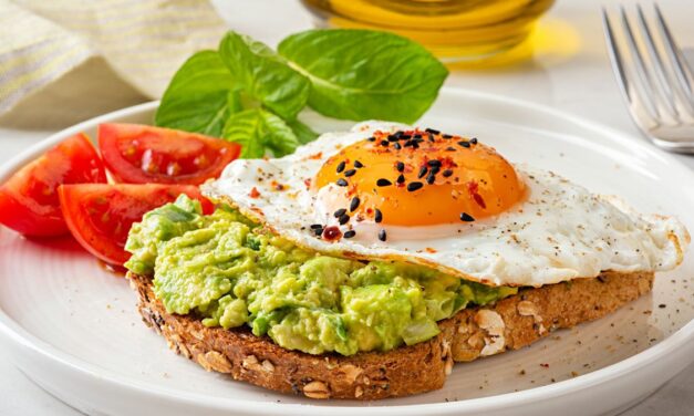 Arrêtez de manger vos œufs nature ! 7 accords culinaires pour booster votre santé et votre métabolisme