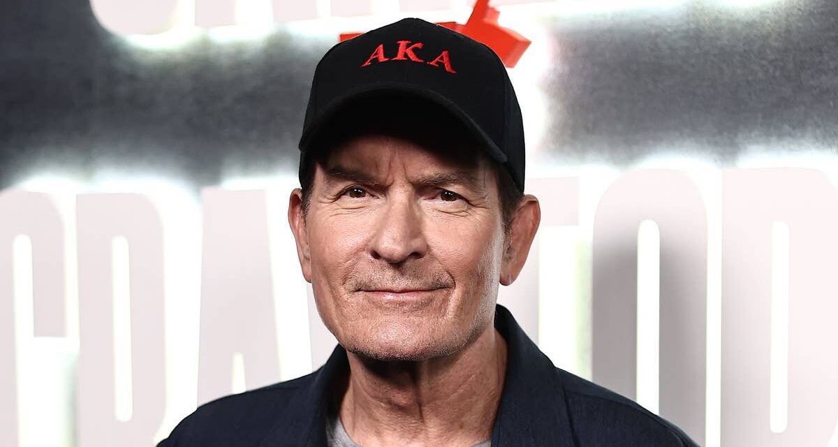 Charlie Sheen retrouve sa célèbre ex-femme sur une photo rare au milieu de tensions persistantes avec leur fille