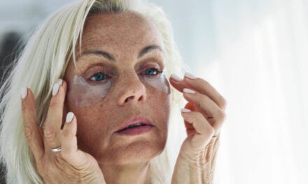 Oubliez le « Botox en bouteille » ! Un dermatologue révèle une routine coréenne exacte de soins de la peau pour paraître intemporelle à 40 ans
