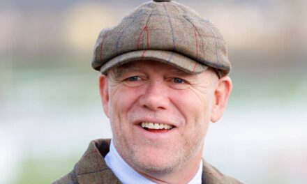 Réponse maladroite de Mike Tindall à une question sur sa belle-mère, la princesse Anne