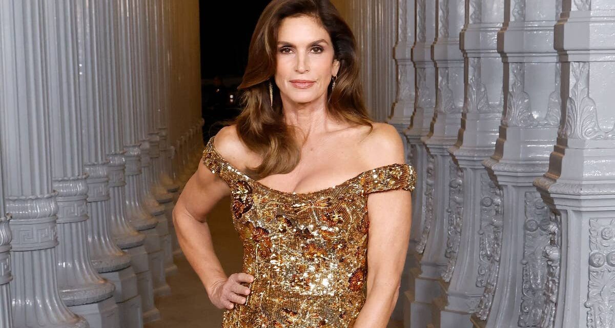 La routine matinale virale de 2,5 heures de Cindy Crawford essayée et testée par une maman de 52 ans