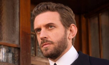 La série policière « phénoménale » Miss Scarlet est votre frénésie dramatique policière ce week-end