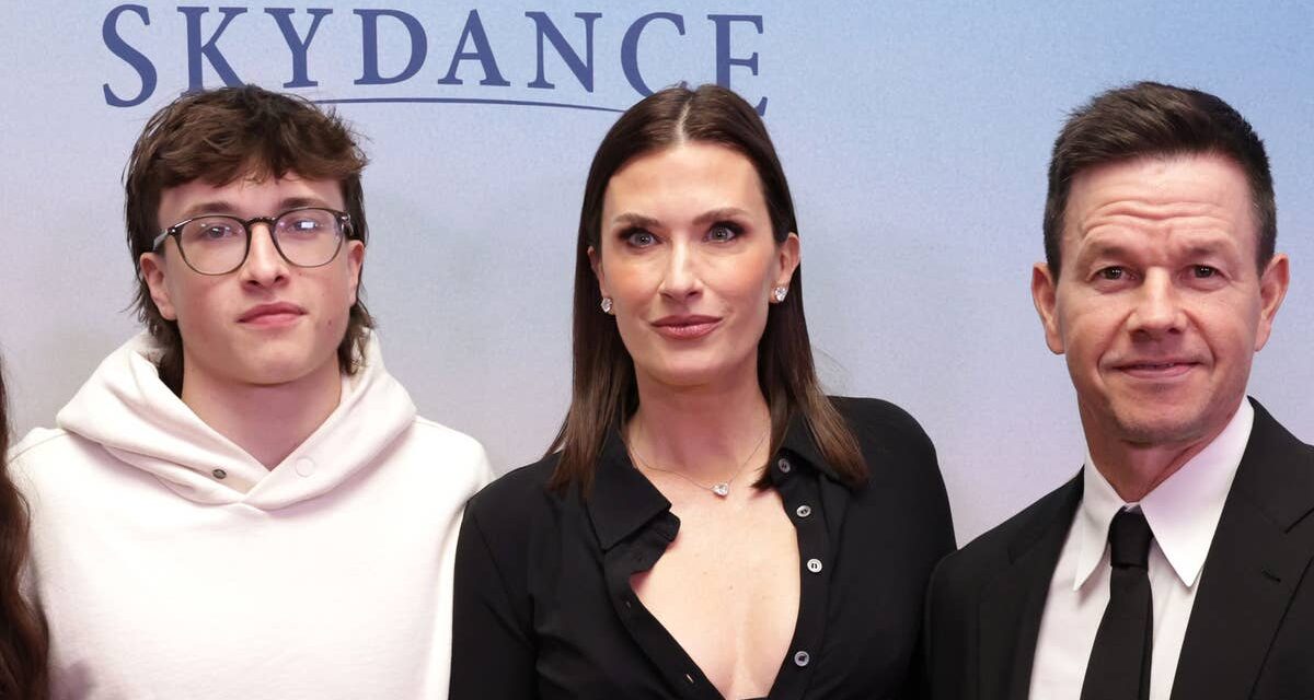 Le fils de Mark Wahlberg a l&rsquo;air si adulte alors qu&rsquo;il fête ses 20 ans sur une nouvelle photo