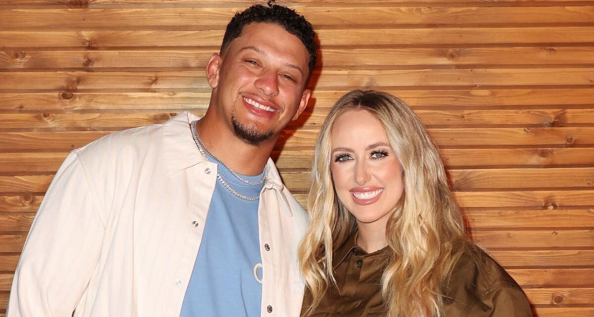 Brittany Mahomes partage des photos de vacances en famille incontournables avec son mari Patrick et ses mini-enfants