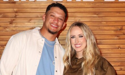 Brittany Mahomes partage des photos de vacances en famille incontournables avec son mari Patrick et ses mini-enfants