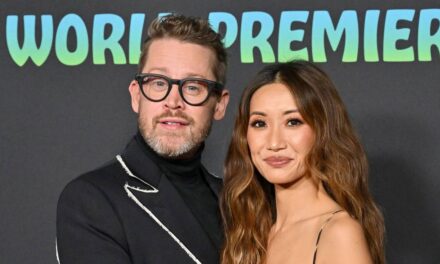 Brenda Song dénonce Alaska Airlines pour avoir « séparé » sa famille avec Macaulay Culkin