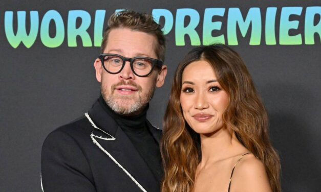 Brenda Song dénonce Alaska Airlines pour avoir « séparé » sa famille avec Macaulay Culkin