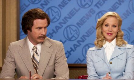 Christina Applegate révèle le salaire « offensant » du présentateur et comment Will Ferrell l&rsquo;a aidé