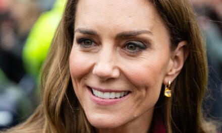 Kate Middleton projette une « confiance contrôlée » avec un nouveau look au milieu de la crise de la famille royale