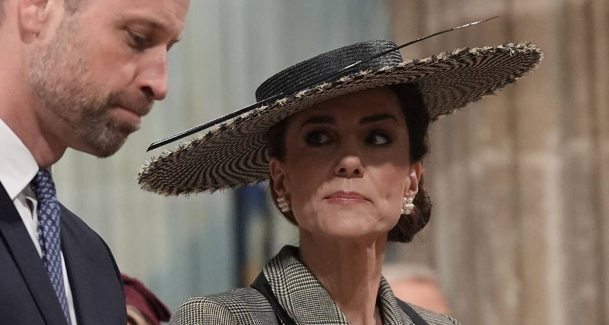 Kate Middleton photographiée en train de se lécher les lèvres à un moment inattendu pendant un service religieux avec le prince William