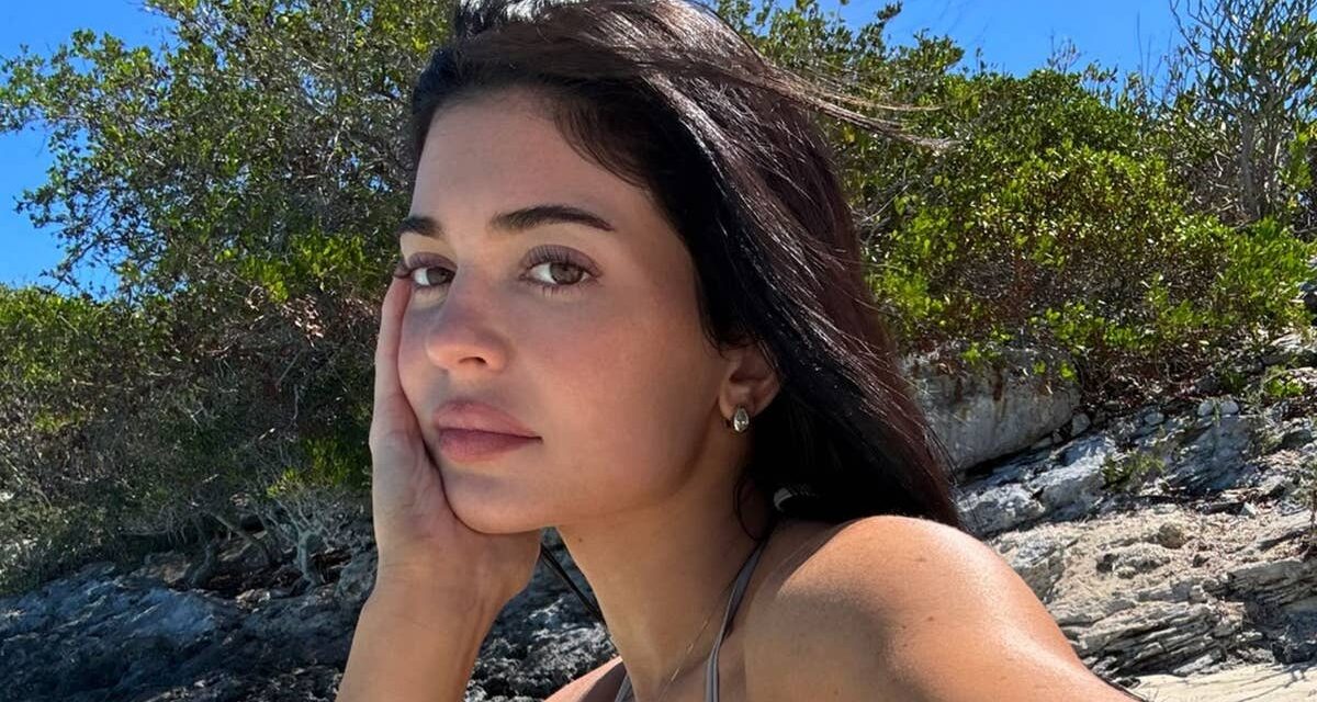 Kylie Jenner est phénoménale en petit bikini en dentelle au « paradis » avec son petit ami Timothée Chalamet