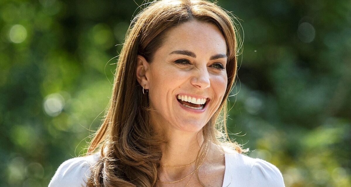 Le t-shirt en cachemire Boden incontournable de la princesse Kate vient d&rsquo;être amélioré – et il est disponible en trois couleurs chics