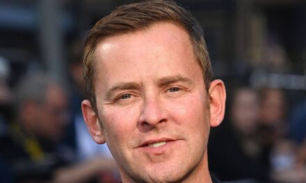 Dans le passé troublé de Scott Mills après 25 ans de carrière à la BBC – et qui pourrait le remplacer