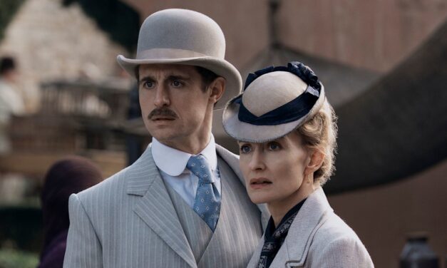 Les téléspectateurs regardent en frénésie le « chef-d’œuvre » du drame policier en 8 épisodes Young Sherlock