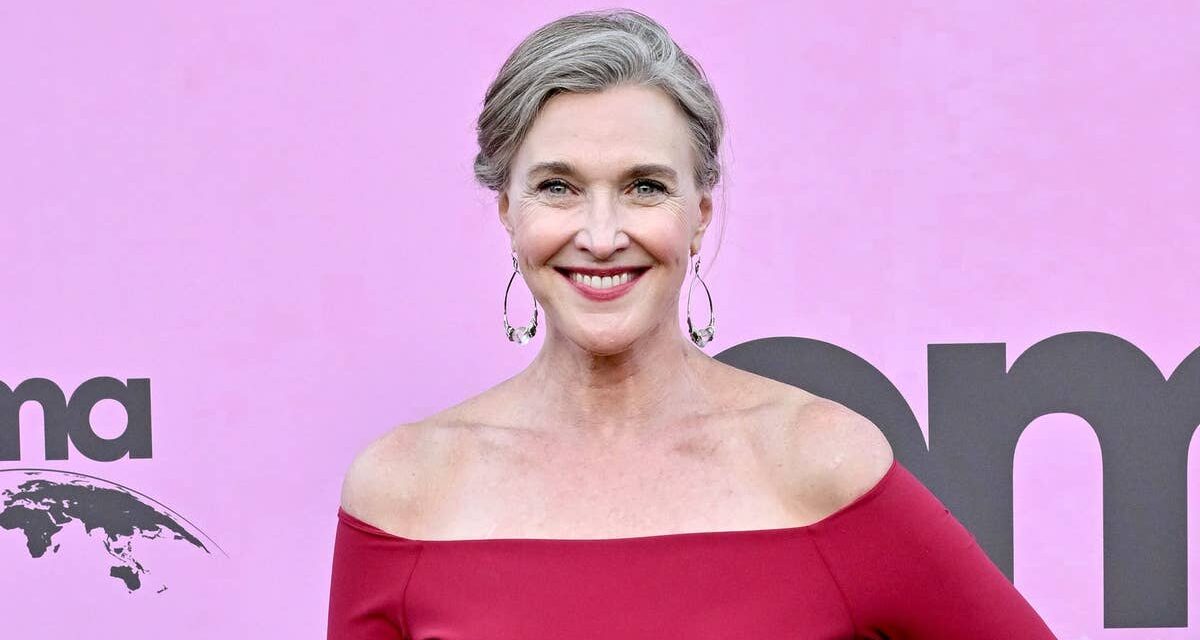 Rencontrez le fils de l&rsquo;acteur de la star de Desperate Housewives, Brenda Strong, qui a joué aux côtés d&rsquo;Adam Sandler et Drew Barrymore