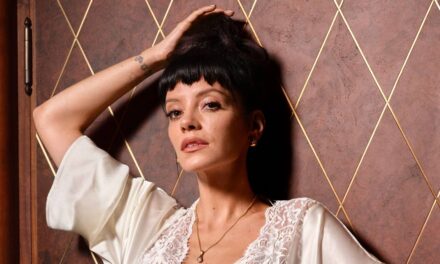 Lily Allen est sensationnelle en dentelle pour sa campagne de lingerie sensuelle