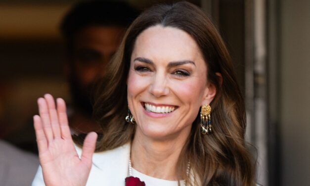 Kate Middleton respire la « confiance » dans une robe de mariée blanche – avec l&rsquo;ourlet le plus séduisant