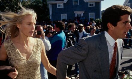 Furieuse, Daryl Hannah brise le silence sur le portrait de « Love Story » alors qu&rsquo;elle dénonce une émission « épouvantable » sur l&rsquo;ex-JFK. Jr.