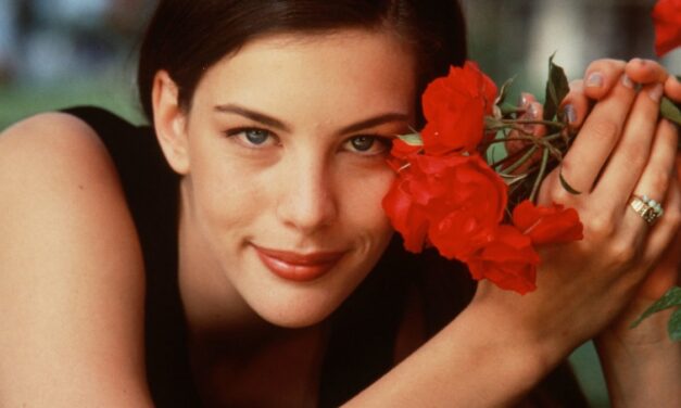 Ce que Liv Tyler, co-star d&rsquo;Armageddon de Bruce Willis, fait maintenant 28 ans après la sortie du film