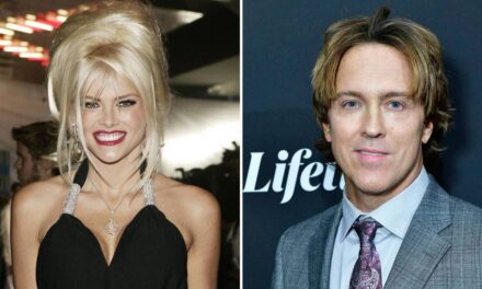 Larry Birkhead parle du défunt fils « timide » d&rsquo;Anna Nicole Smith, Daniel – et pourquoi il se sent « mal » pour lui
