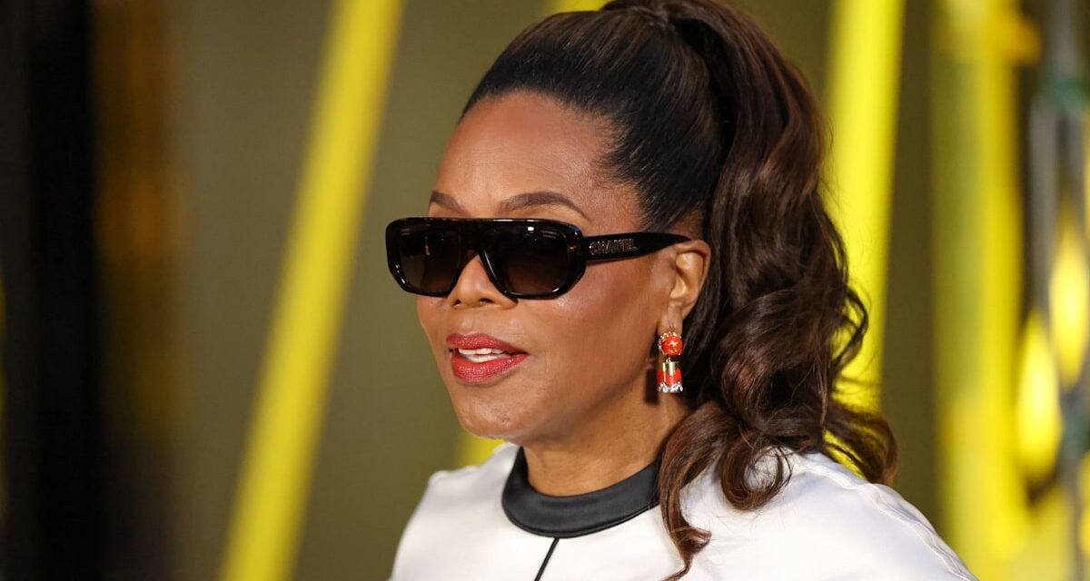 Oprah Winfrey, 72 ans, apparition jeune au défilé Chanel suscite la réaction des fans