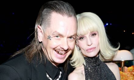 Dans la dernière sortie publique de Kelly Osbourne et Sid Wilson, un mois seulement avant leur séparation