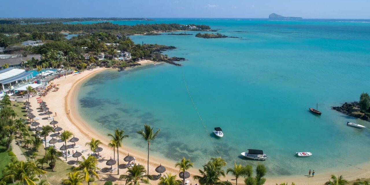 Quatre façons de séjourner à Maurice : un guide des complexes insulaires emblématiques de The Lux Collective