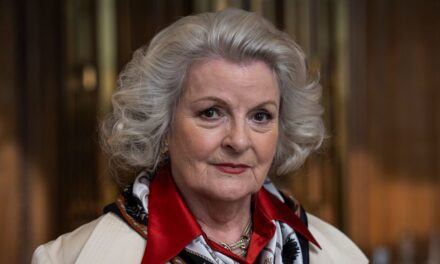 Brenda Blethyn, 80 ans, révèle avoir lutté toute sa vie contre le syndrome de l&rsquo;imposteur – et ce qui l&rsquo;a guéri