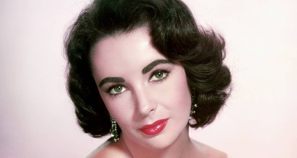 Rencontrez les célèbres parents d&rsquo;Elizabeth Taylor et le cercle social d&rsquo;élite avec lequel la star a grandi